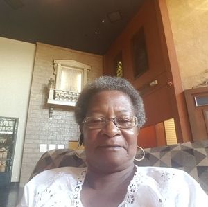 Meet your Posher, Della